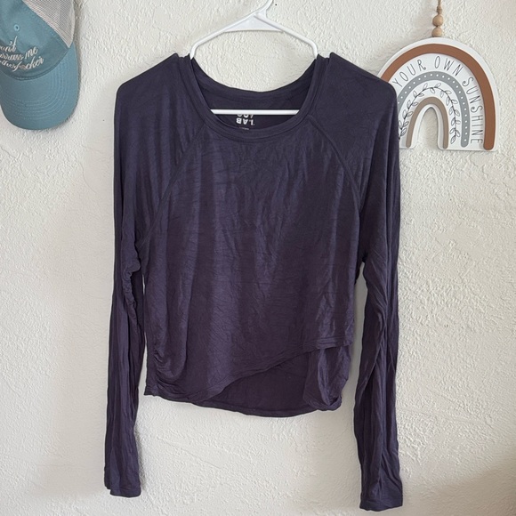 Women’s Activewear Top - Picture 1 of 7